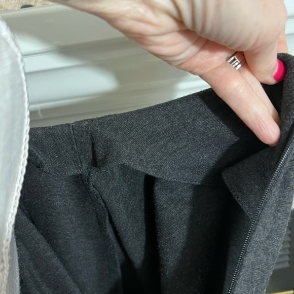 Trina Turk Three Quarter Sleeve Lined Gray Sheath Dress With Defined Waist - Picture 8 of 16